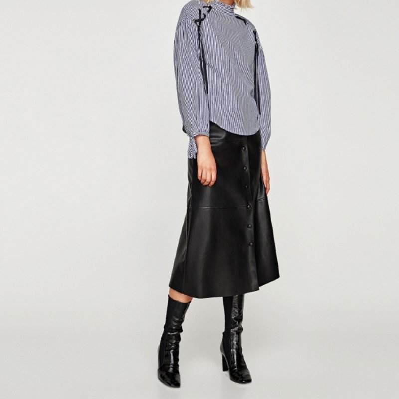 画像2: Lace-up striped long-sleeved blouse shirt レースアップ付きストライプブラウスプラスサイズあり (2)