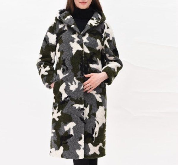 画像1: women's camouflage army green hooded coat sheep sheared female lamb fur long fur coat迷彩カモフラージュフーディー羊毛シープスキンロングコート　プラス大きなサイズあり (1)