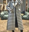 画像5: Women Houndstooth double breasted coat with mink cuff リアルミンクファー襟 パールボタン 千鳥格子 チェックツイードロングコート シープスキンライナー付き  (5)