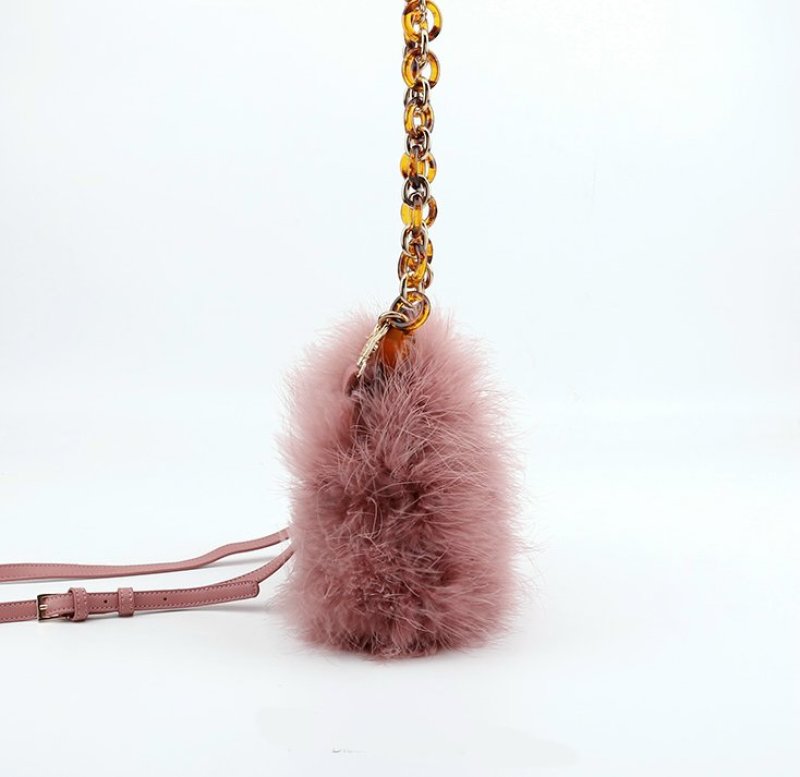画像4: Real Ostrich Hairy Bag   リアルフェザーチェーンショルダートートバッグ (4)
