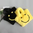 画像5: fake rabbit fur smiley handbag  tote bag   モコモコフェイクエコラビットファースマイル　ニコちゃんトートバッグ (5)