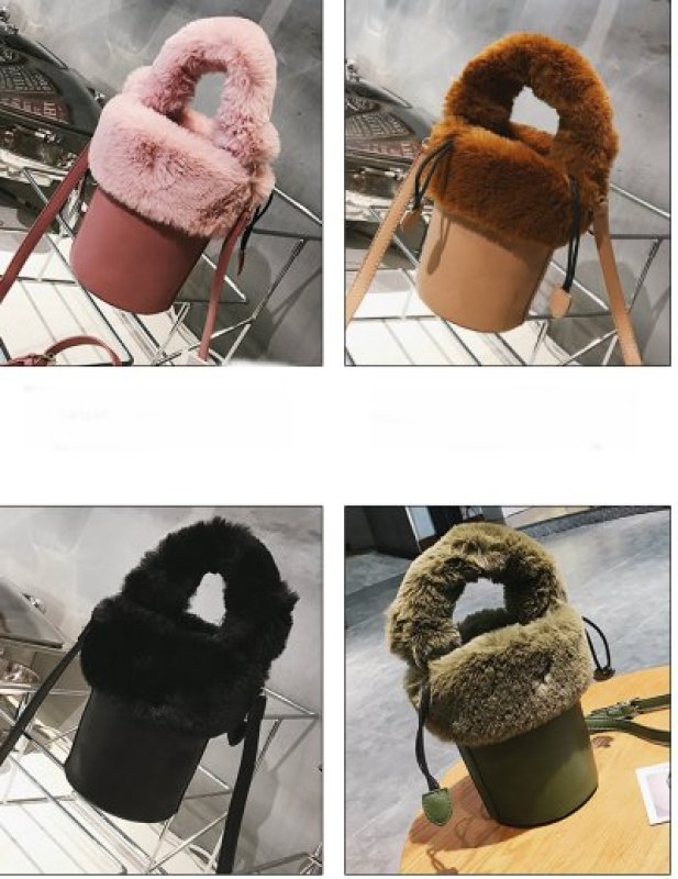 画像3: Small with fur plush bucket tote shoulder Messenger bagファー付トート　ショルダースモールハンドバッグ (3)