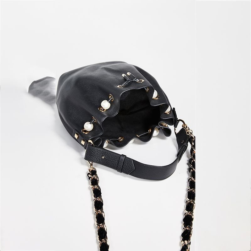 画像4: layer leather small design tote  shoulder Bag 本革レザーパール＆チェーンストラップミニトートショルダーバッグ (4)