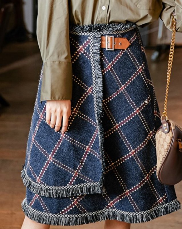 画像2: Women's  irregular tassel hairy long cloth skirt タッセル&フリンジチェックスカート (2)