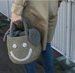 画像4: straw weird plush smile face portable bucket fur tote bag スマイル　ニコちゃんバケットトートかご籠バック (4)