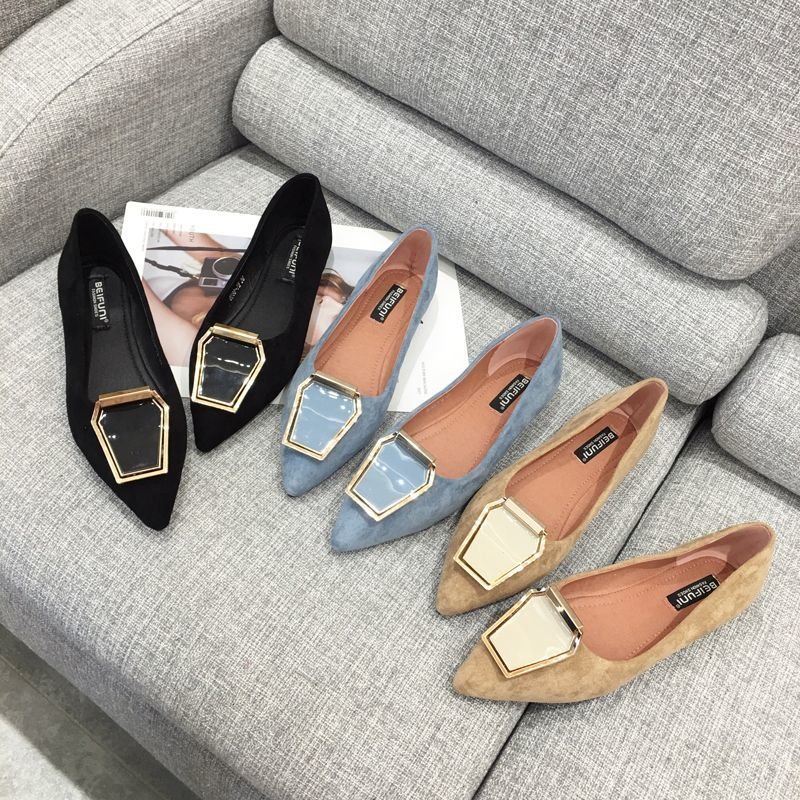 画像2: Women’s pointed shallow mouth suede square buckle soft sole shoes 　スエードスクエアバックルソフトソールフラットパンプス　 (2)