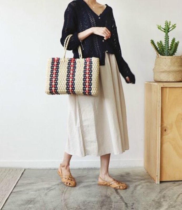 画像7:  natural  large-capacity hand-woven bag straw stripes  tote bag ストライプ　ボーダーストローかごバック　　トートバッグ　 (7)