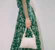 画像4:  shell transparent crystal bag retro hand-woven beaded  bag ビーズパールバッグミニトートクラッチバッグ　 (4)