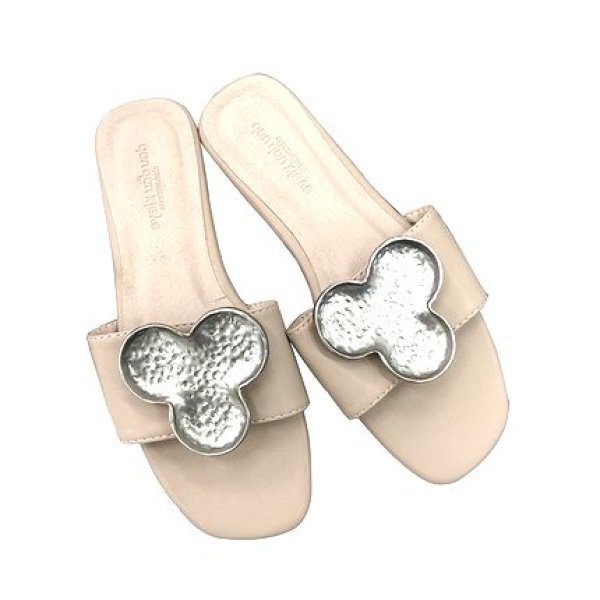 画像1: Women's  metal buckle open toe flat with soft bottom slippers  sandals slide sandals　メタル付きスライドフラットサンダル レディース 女性用 シューズ  (1)