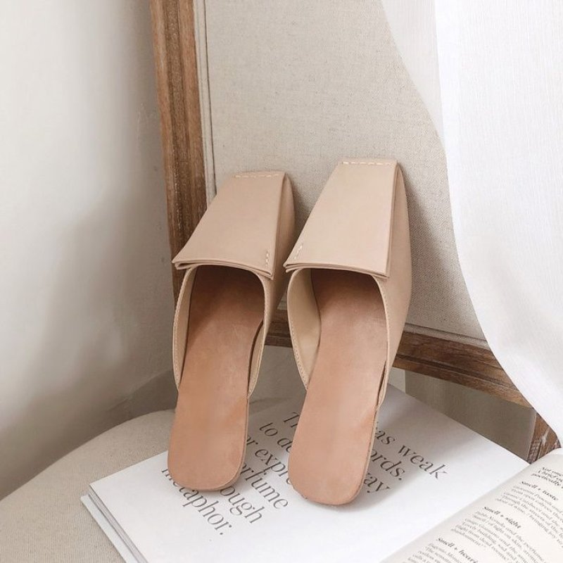 画像11: Women'ssquare head flat slippers outside wearing simple wild Baotou sandalsレザーフラットミュール サンダルスリッパ シューズ・靴 レディース 女性用 シューズ  (11)