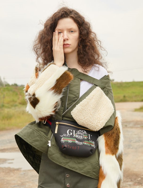 画像9: Woman's  original designer sleeves long hair stitching pilot cotton coat Blouson jacket スリーブファー付きアーミーMA1スタイルブルゾンジャケット ジャケット コート (9)