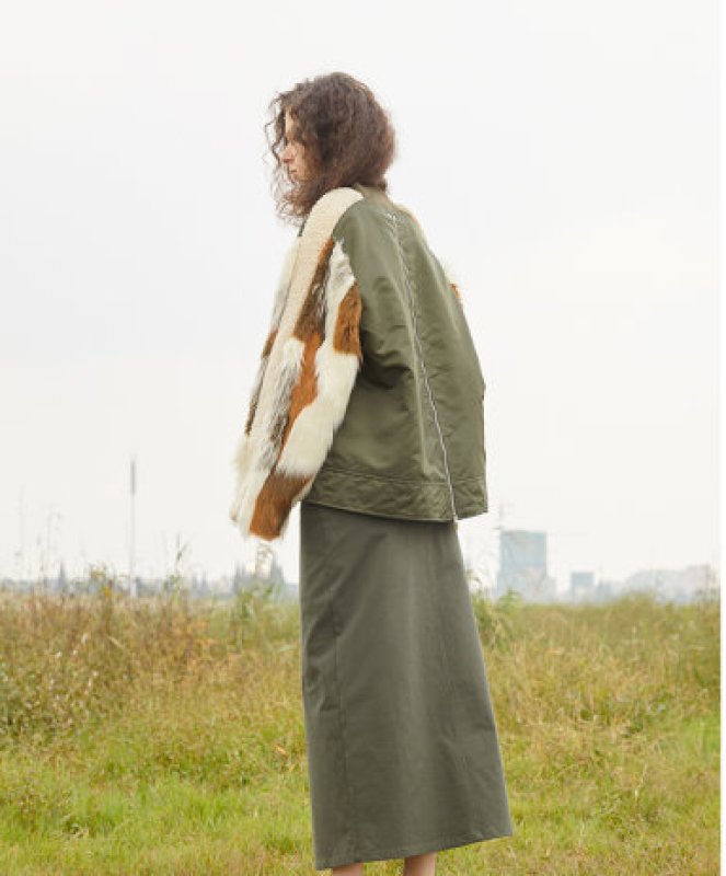 画像10: Woman's  original designer sleeves long hair stitching pilot cotton coat Blouson jacket スリーブファー付きアーミーMA1スタイルブルゾンジャケット ジャケット コート (10)