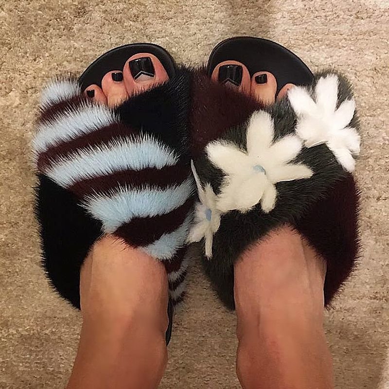 画像2: Women's   leather flowers flat bottom hairy slippers   Sandals リアルミンクファークロスフラワー&ボーダーフラットサンダル スリッパ サボ (2)