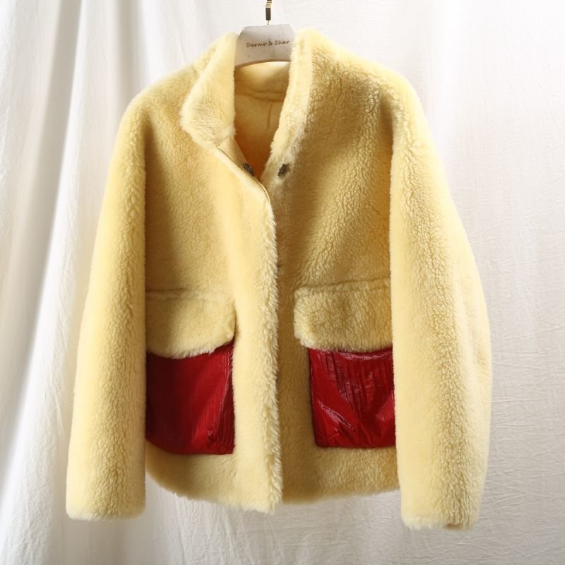 画像3: Women's short paragraph velvet fur one fur coat sheep sheared coat down pocket jacketシープスキンシアド ダウンポケット付きバックリボンがポイントジャケット コート (3)