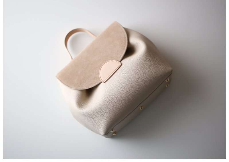 画像17:  woman’s French Style Tote Shoulder 2WAY bag 本革 レザートートショルダーフレンチスタイル２WAYバック　サイズ2種類S、M (17)