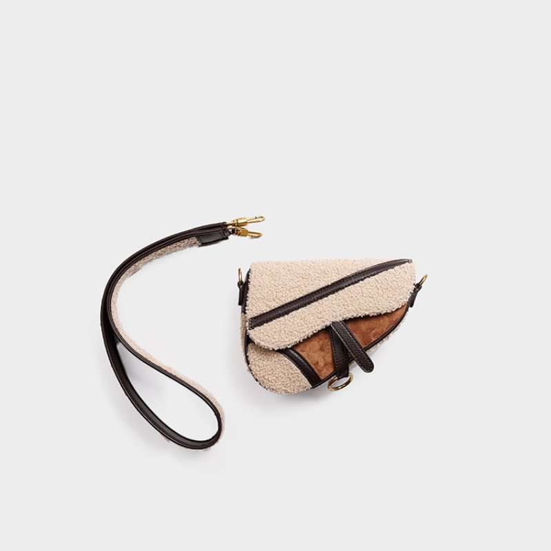 画像3:  woman’s new fur saddle bag small bag  Messenger bagTote Shoulder Bag 　ファー付きサドルショルダー斜め掛けバック　 (3)