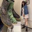 画像6:  women's  Chelsea elastic boots snake pattern Martin boots  ankle boots スネーク柄ショートシンプルマーチンブーツ ブーティブーツ　アンクル (6)