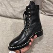 画像5:  women's  flat-bottomed pearl booties Martin ankle boots  single boots  レザーレースアップパール付きフラットマーチンレースアップショート ブーツ　 (5)