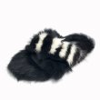 画像1: women's  Black and white stitching fashion rabbit hair cross  slippers Sandals　モコモコラビットファークロスフラットサンダル　パンプス　サンダル (1)