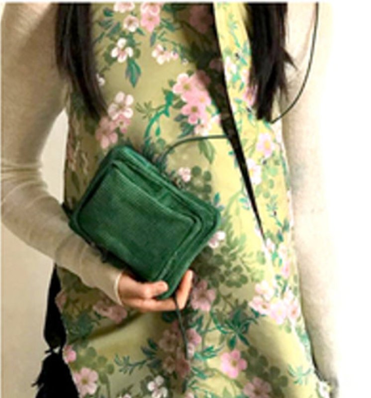 画像2:  woman’&men’SUnisex Leather & Corduroy Mini Size Pochette Waist Pouch Shoulder Bag small waist bag female belt mobile phone bag crossbody bag 　3WAY  男女兼用レザー＆コーデュロイミニサイズポシェットウエストポーチショルダーバッククロスボディーメッセンジャーバッグチェストバッグ　ウエストバック (2)