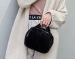 画像9:  woman’s Mink hair small square bag chain Messenger bag leather shoulder portable hand bag　ミンクファートートクロスボディショルダースクエアバッグチェストバッグ (9)