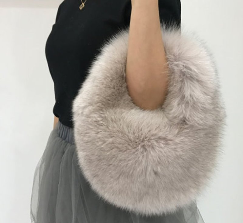 画像6:  woman’s real Fox  hair hand   fur plush bag リアルフォックスファーサークル型モコモコファーバック　トートバック　ハンドバック (6)