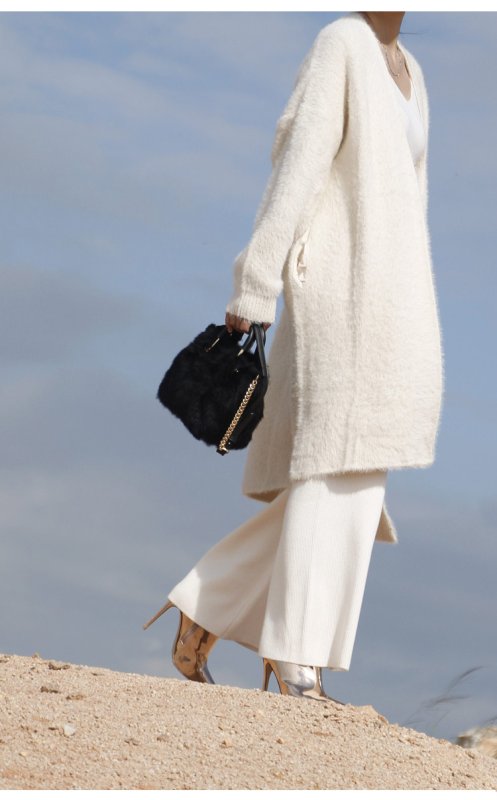 画像2: Woman’ rabbit fur plush portable fur bag handbagモコモコラビットファースクエアトートショルダー ハンドバック メンズにも (2)