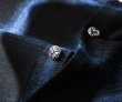 画像6: men's leather cross  flannel long-sleeved shirt　ユニセックス男女兼用フランネルレザークロスモチーフ付チェックシャツ (6)