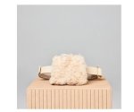 画像6:  woman’s  fur hair bag Waist pouch cross body Plush belt bag　テディ ウエスト バッグ プラッシュベルトファークロスボディ　ウエストポーチ　ポシェットショルダーバッグ　チェストバッグ (6)