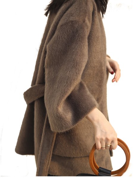画像1: Women's imitation water plush fur large pocket coat retro port wind nine-point sleeves tie coat  jacket 　レトロポート風フェイクミンクファーハーフコート　ジャケット (1)