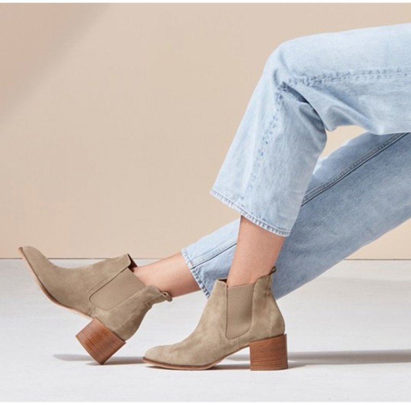 画像9:  women'sl eather Chelsea boots female high heel pointed booties boots レザーチェルシーハイヒールブーツ  (9)