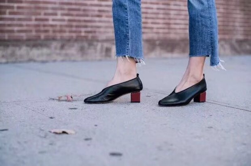 画像8: women's sheepskin deep V mouth retro  shoes single pumps shoes 本革シープスキンV口レトロパンプス　シングルシューズ (8)