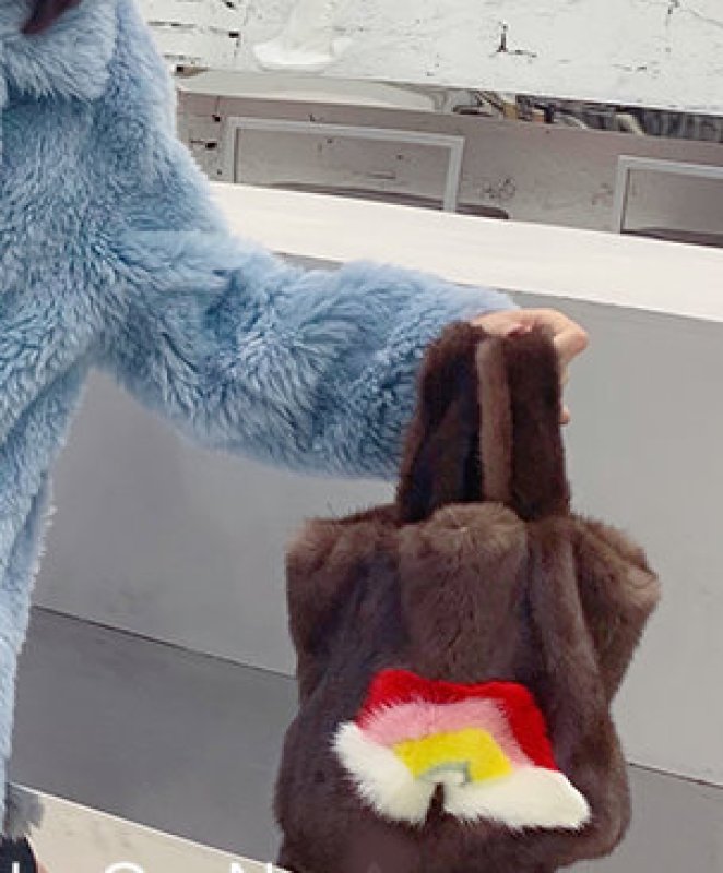 画像5: Woman’s mink fur straw bag bucket bag far Bags リアルミンクファーハートモチーフトート バッグ  (5)