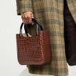 画像3: Woman’s Acrylic portable retro crocodile pattern bag Bucket Bags クロコダイルパターンレザーバケッバッグ トート ショルダークロスボディーバッグ  (3)