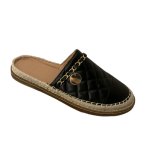 画像1: women's  metal chain round head diamond-shaped flat bottom Baotou half slippers sandals レザーキルティングバイカラーフラットサンダル　スリッパ (1)