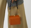 画像4: Woman’s simple chain square box  mini  shoulder  messenger bag　シンプルチェーンスクエアボックスショルダートートハンドバッグ (4)