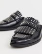 画像3: Men's DESIGN backless mule loafer in black faux leather with fringe and studding detaiバックレスミュールローファーフリンジとスタッズディテール付きブラックフェイクレザーl (3)