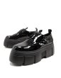 画像1: Men's lace up shoes in black patent faux leather with chunky platform sole loafers    パテントレザーレースアップシューズプラットフォームチャンキーソールローファー　 (1)