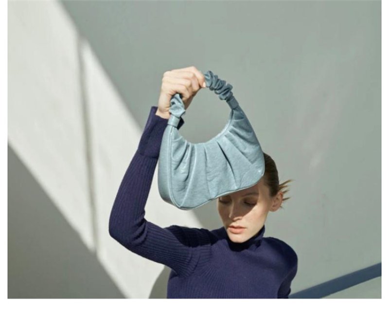 画像13: Woman’s wrinkle decoration hand bag shoulder armpit bag  tote Messenger Bag ギャザートート ショルダーバッグ (13)