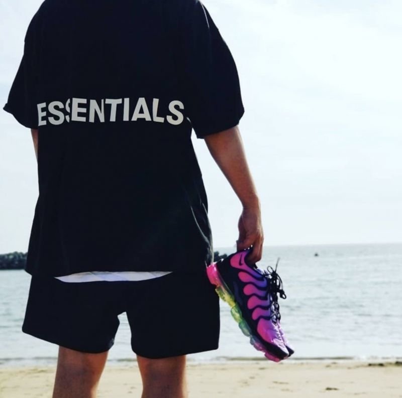 画像3: Men's  Large Letter Short Sleeve T-Shirt  Essentials logo ラージレターショートスリーブTシャツ エッセンシャルズ ロゴプリント  オーバーサイズ 半袖Tシャツユニセックス 男女兼用 (3)