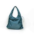 画像2: Woman’s simple folding cloth bag waterproof large capacity nylon bag　　折りたたみ防水ナイロンショルダーポータブルバッグハンドバッグ　 (2)