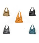 画像8: Woman’s simple folding cloth bag waterproof large capacity nylon bag　　折りたたみ防水ナイロンショルダーポータブルバッグハンドバッグ　 (8)