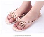 画像4: Women rivet bow flip flops  flat sandals and slippers 　フラットスタッズ＆リボントングサンダル スリッパ　ミュール　 (4)