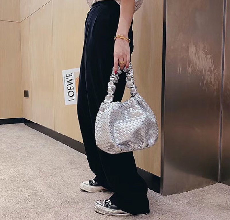 画像8: soft leather braided shoulder portable underarm bag ソフトレザーメッシュショルダートートバッグ (8)