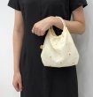 画像2: small daisy bag Handbag r eco bag　デイジー刺繍 フラワーパールハンドル トートミニ ハンドバッグ ショルダーバック　エコバックトート　トートバック (2)