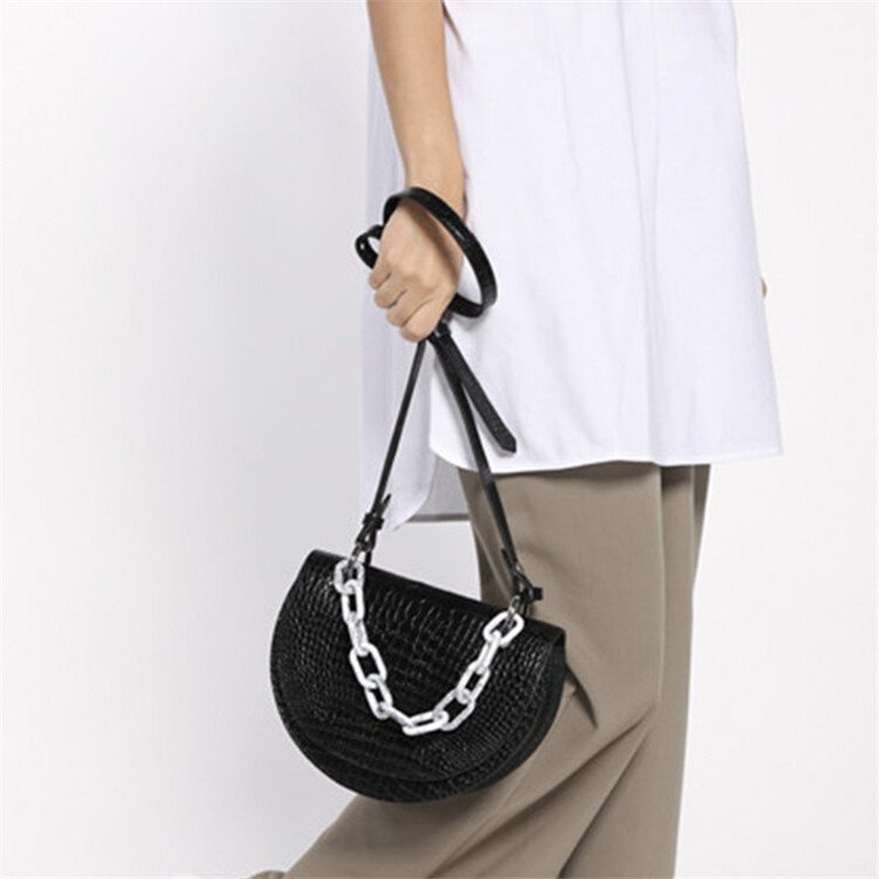 画像4: chain portable diagonal saddle  messenger shoulder  tote  bag クロコ柄サドルチェーントートショルダーハンドバッグ 　 (4)