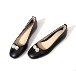 画像1: women's Square toe shallow mouth pearl  flat pumps shoes　パール付きフラットパンプス (1)