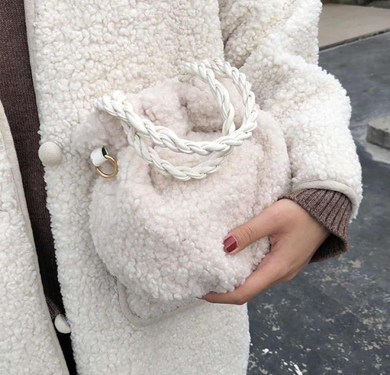 画像6: plush design mini bucket tote shoulder bag    もこもこファーミニバケット巾着バッグトートショルダー2WAY ハンドバック (6)