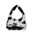 画像4: Woman’s plush one shoulder small bag zebra pattern underarm bag　ファーワンショルダー トートショルダーバッグ　 (4)
