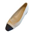 画像1:  leather Bicolor flat pumps with pearls shoes  レザーパール付きバイカラーフラットパンプス　 (1)